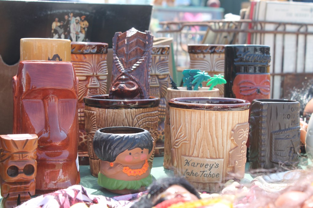 alameda-antiques-faire-tiki